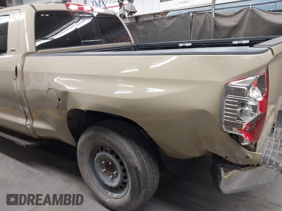 2017 Toyota Tundra SR5 z VIN 5TFRY5F18HX222592, wystawiony jako IAAI lot #42213820 z przebiegiem 204 876 mil mil oraz . Historia ofert i sprzedaży dostępna na DreamBid. Obrazek 17.