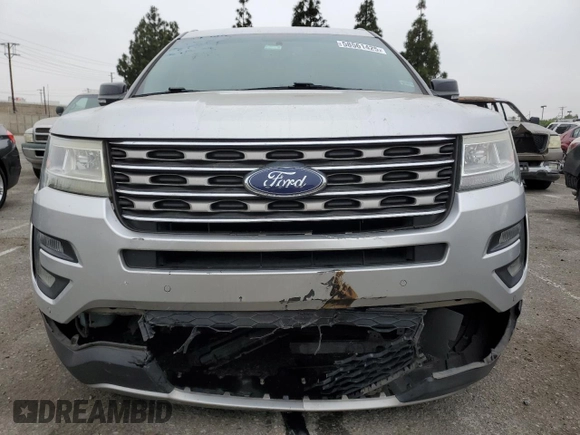 2017 Ford Explorer XLT with VIN 1FM5K7D85HGA93993, listed as a Copart auction lot 58561425 with 135,126 mi miles and Salvage title. Bid and sale history available at DreamBid. Image 5.