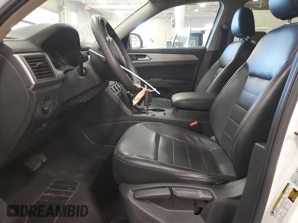 2018 Volkswagen Atlas Launch Edition with VIN 1V2BR2CA9JC508223, listed as a Copart auction lot 48465525 with 60,219 mi miles and Salvage title. Bid and sale history available at DreamBid. Image 7.