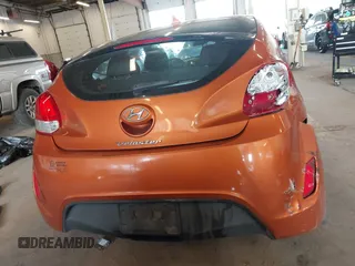 2013 Hyundai Veloster w/Black Int z VIN KMHTC6AD3DU143656, wystawiony jako IAAI lot #42139839 z przebiegiem 121 392 mil mil oraz . Historia ofert i sprzedaży dostępna na DreamBid. Obrazek 16.