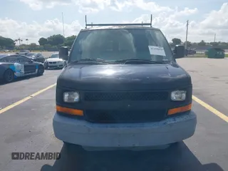 2007 Chevrolet City Express Cargo z VIN 1GAGG25U271167295, wystawiony jako IAAI lot #42448018 z przebiegiem 216 373 mil mil oraz . Historia ofert i sprzedaży dostępna na DreamBid. Obrazek 14.