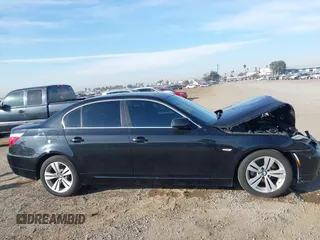 2009 BMW 5 Series 528i with VIN WBANU53589C118174, listed as a IAAI auction lot 41157836 with 139,479 mi miles and . Bid and sale history available at carsss.com. Image 13.
