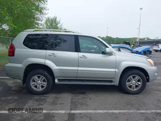 2004 Lexus GX 470 with VIN JTJBT20XX40032417, listed as a IAAI auction lot 42150885 with 180,568 mi miles. Bid and sale history available at carsss.com. Image 13.
