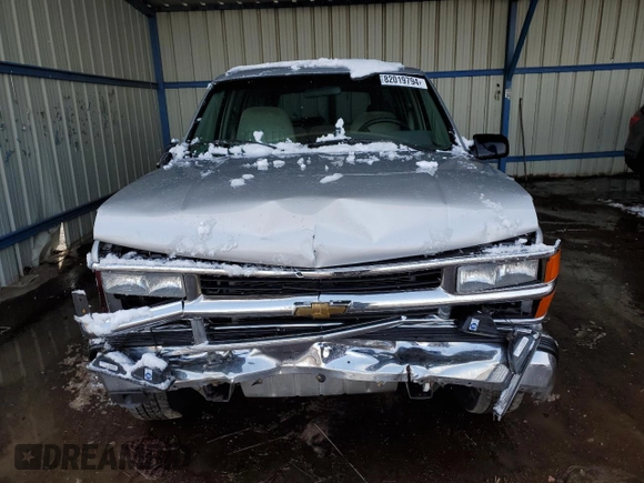 1994 Chevrolet Suburban with VIN 1GNFK16K4RJ343654, listed as a Copart auction lot 82019794 with 166,723 mi miles and Salvage Title. Bid and sale history available at carsss.com. Image 5.