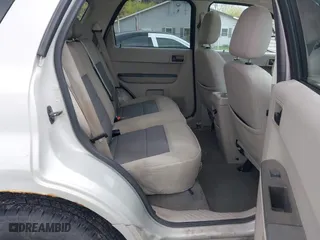 2008 Ford Escape XLT with VIN 1FMCU93ZX8KB33764, listed as a IAAI auction lot 42037456 with 195,047 mi miles. Bid and sale history available at carsss.com. Image 8.