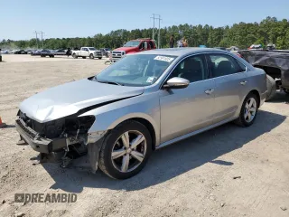 2012 Volkswagen Passat SE with VIN 1VWBH7A39CC013560, listed as a Copart auction lot 52981805 with 107,997 mi miles and Salvage Title. Bid and sale history available at carsss.com. Image 1.
