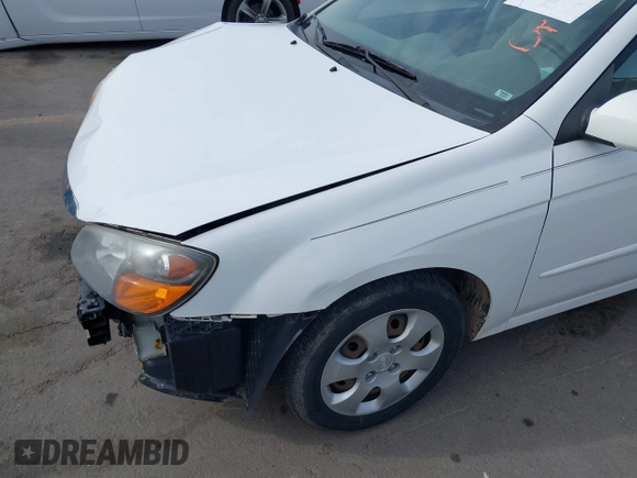 2009 Kia Spectra EX z VIN KNAFE221195608345, wystawiony jako IAAI lot #41950015 z przebiegiem 173 645 mil mil oraz . Historia ofert i sprzedaży dostępna na DreamBid. Obrazek 6.