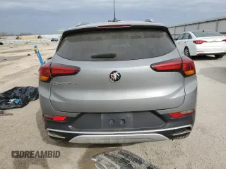 2023 Buick Encore GX Essence z VIN KL4MMGSLXPB132911, wystawiony jako Copart lot #49880115 z przebiegiem 50 287 mil mil oraz Szkoda całkowita • Salvage title. Historia ofert i sprzedaży dostępna na DreamBid. Obrazek 6.