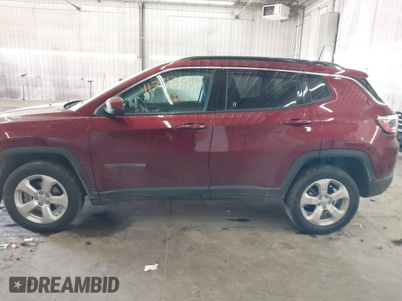 2021 Jeep Compass Altitude z VIN 3C4NJDBB0MT552227, wystawiony jako IAAI lot #41731839 z przebiegiem 34 453 mil mil oraz . Historia ofert i sprzedaży dostępna na DreamBid. Obrazek 15.