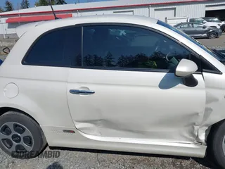2013 FIAT 500e with VIN 3C3CFFGE8DT753420, listed as a IAAI auction lot 42095388 with 78,264 mi miles. Bid and sale history available at carsss.com. Image 13.