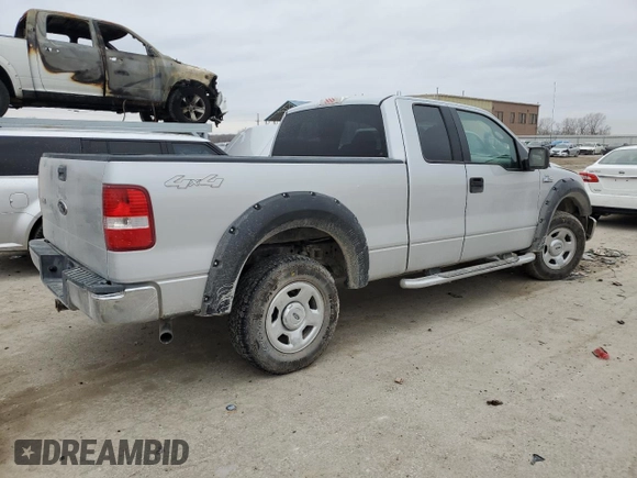 2004 Ford F-150 XLT with VIN 1FTPX14514NA30364, listed as a Copart auction lot 43772335 with 135,450 mi miles and Salvage Title. Bid and sale history available at carsss.com. Image 3.