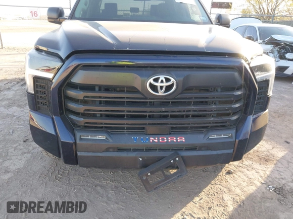 2022 Toyota Tundra 2WD SR5 with VIN 5TFLA5AB1NX001969, listed as a IAAI auction lot 41792254 with 76,862 mi miles. Bid and sale history available at carsss.com. Image 6.