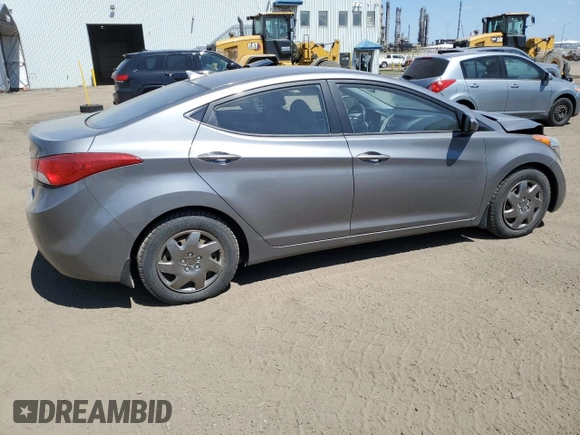 2013 Hyundai Elantra GLS z VIN 5NPDH4AE0DH194355, wystawiony jako Copart lot #57059235 z przebiegiem 199 999 mil mil oraz Szkoda całkowita • Salvage title. Historia ofert i sprzedaży dostępna na DreamBid. Obrazek 3.