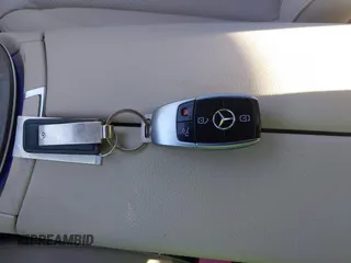 2022 Mercedes-Benz E-Class E 350 with VIN W1KZF8DB1NB084637, listed as a IAAI auction lot 41504750 with 21,046 mi miles. Bid and sale history available at carsss.com. Image 11.