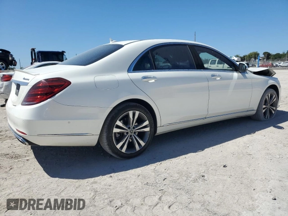 2018 Mercedes-Benz S 560 with VIN WDDUG8GB5JA391893, listed as a Copart auction lot 49746935 with 34,201 mi miles and Salvage Title. Bid and sale history available at carsss.com. Image 3.
