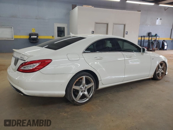 2012 Mercedes-Benz CLS 550 z VIN WDDLJ7DB1CA010670, wystawiony jako Copart lot #52570125 z przebiegiem 103 261 mil mil oraz Szkoda całkowita • Salvage title. Historia ofert i sprzedaży dostępna na DreamBid. Obrazek 3.
