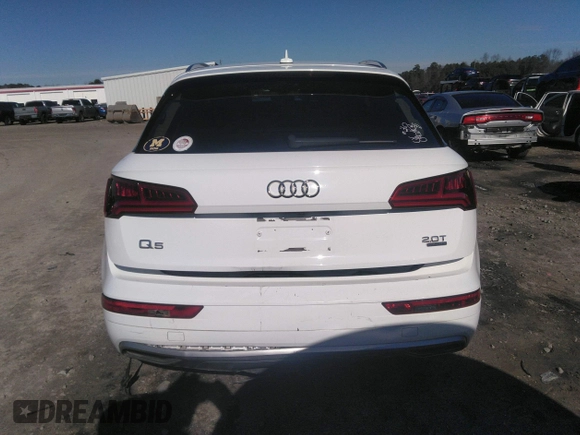 2018 Audi Q5 Premium with VIN WA1ANAFYXJ2097362, listed as a IAAI auction lot 41381832 with 130,049 mi miles. Bid and sale history available at carsss.com. Image 17.