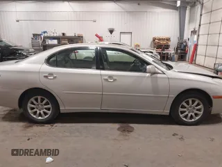 2003 Lexus ES 300 with VIN JTHBF30G530105903, listed as a IAAI auction lot 40929719 with 192,109 mi miles and . Bid and sale history available at DreamBid. Image 13.