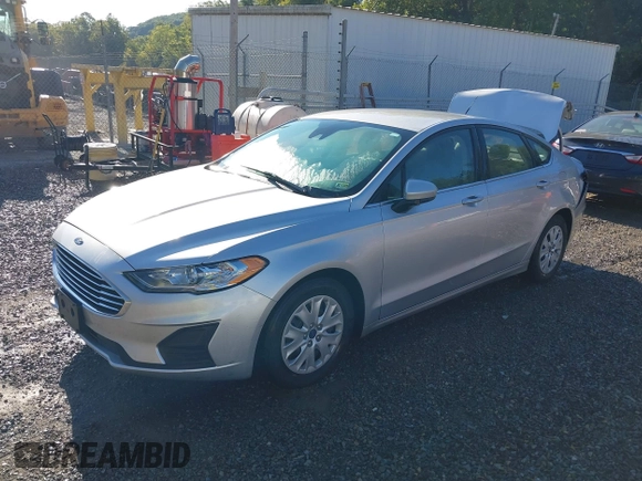 2019 Ford Fusion S with VIN 3FA6P0G70KR209661, listed as a IAAI auction lot 40319091 with 46,466 mi miles and . Bid and sale history available at DreamBid. Image 17.