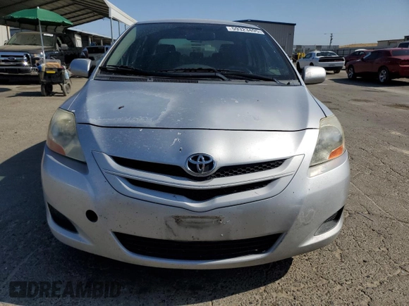 2008 Toyota Yaris z VIN JTDBT923284014501, wystawiony jako Copart lot #59323495 z przebiegiem 425 328 mil mil oraz Czysty tytuł • Clean title. Historia ofert i sprzedaży dostępna na DreamBid. Obrazek 5.