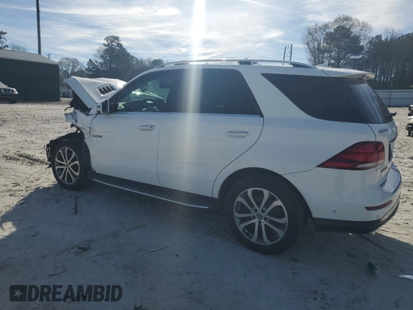 2019 Mercedes-Benz GLE 400 with VIN 4JGDA5GB2KB213859, listed as a Copart auction lot 49706625 with 109,706 mi miles and Salvage title. Bid and sale history available at DreamBid. Image 2.