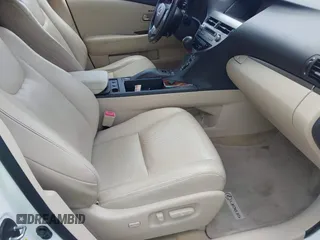 2013 Lexus RX 350 z VIN JTJBK1BA8D2458889, wystawiony jako IAAI lot #42713652 z przebiegiem 124 751 mil mil oraz . Historia ofert i sprzedaży dostępna na DreamBid. Obrazek 5.