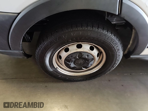 2015 Ford Transit Cargo с VIN 1FTNR1ZM8FKA45398, выставлен на аукционе IAAI как лот 42575775 с пробегом 111 526 миль миль и . История ставок и продаж доступна на DreamBid. Изображение 17.