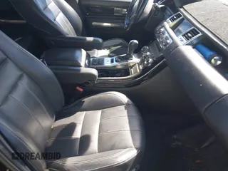 2012 Land Rover Range Rover Sport HSE Lux z VIN SALSK2D43CA742220, wystawiony jako IAAI lot #41742092 z przebiegiem 142 420 mil mil oraz . Historia ofert i sprzedaży dostępna na DreamBid. Obrazek 5.