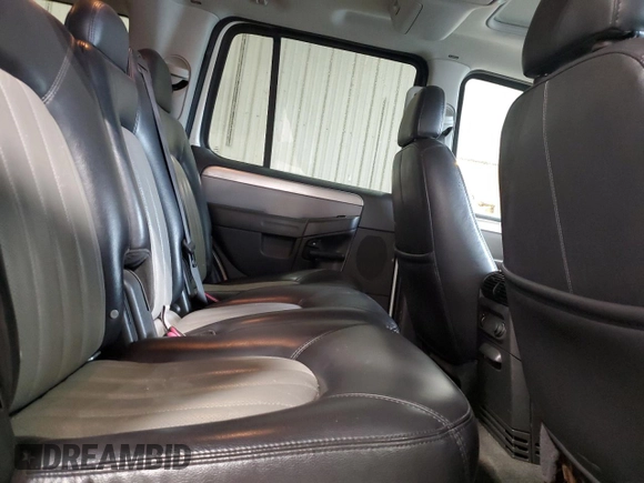 2004 Mercury Mountaineer Convenience z VIN 4M2DU86W04ZJ06749, wystawiony jako Copart lot #55472605 z przebiegiem 122 596 mil mil oraz Szkoda całkowita • Salvage title. Historia ofert i sprzedaży dostępna na DreamBid. Obrazek 11.