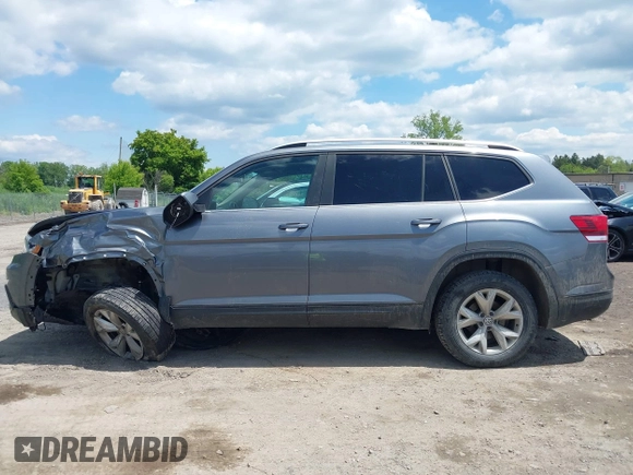 2018 Volkswagen Atlas SE с VIN 1V2CP2CA2JC593755, выставлен на аукционе IAAI как лот 42381332 с пробегом 62 664 миль миль и . История ставок и продаж доступна на DreamBid. Изображение 14.