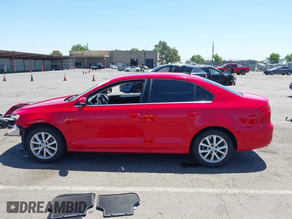 2013 Volkswagen Jetta SE with VIN 3VWDP7AJ4DM278719, listed as a IAAI auction lot 42304489 with 147,857 mi miles and . Bid and sale history available at DreamBid. Image 14.