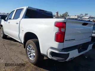 2023 Chevrolet Silverado 1500 RST with VIN 1GCUDEE89PZ134335, listed as a IAAI auction lot 41343947 with 39,399 mi miles. Bid and sale history available at carsss.com. Image 3.
