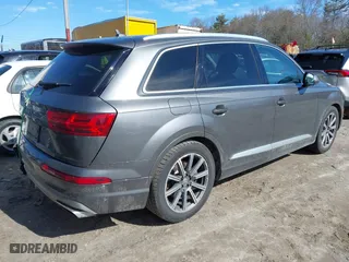 2019 Audi Q7 Prestige with VIN WA1VAAF70KD013429, listed as a IAAI auction lot 41739599 with 73,944 mi miles. Bid and sale history available at carsss.com. Image 4.