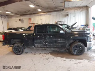2019 Chevrolet Silverado 1500 LD LT with VIN 2GCVKPEC4K1135663, listed as a IAAI auction lot 41723853 with 110,235 mi miles. Bid and sale history available at carsss.com. Image 13.