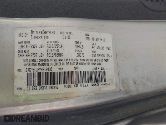 2000 Chrysler Town & Country LXi with VIN 1C4GP54LXYB610435, listed as a IAAI auction lot 42110245 with 201,201 mi miles. Bid and sale history available at carsss.com. Image 9.
