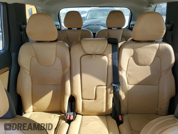 2016 Volvo XC90 T6 Inscription z VIN YV4A22PL0G1035939, wystawiony jako Copart lot #50008495 z przebiegiem 133 543 mil mil oraz Szkoda całkowita • Salvage title. Historia ofert i sprzedaży dostępna na DreamBid. Obrazek 10.