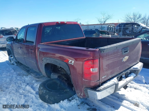 2008 Chevrolet Silverado 1500 LTZ with VIN 3GCEK13338G277180, listed as a IAAI auction lot 41628926 with 242,920 mi miles. Bid and sale history available at carsss.com. Image 3.