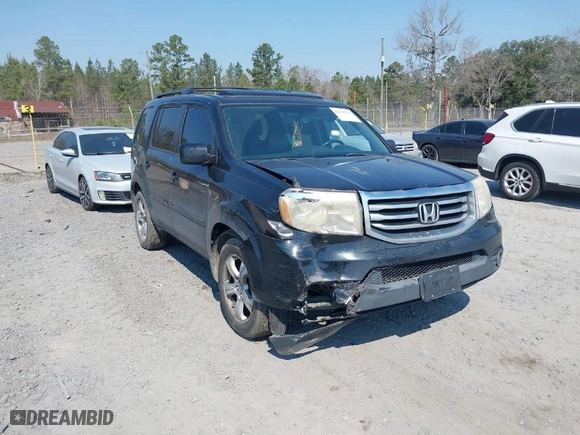 2013 Honda Pilot EX-L with VIN 5FNYF3H52DB003590, listed as a IAAI auction lot 41678369 with 221,276 mi miles. Bid and sale history available at carsss.com. Image 1.
