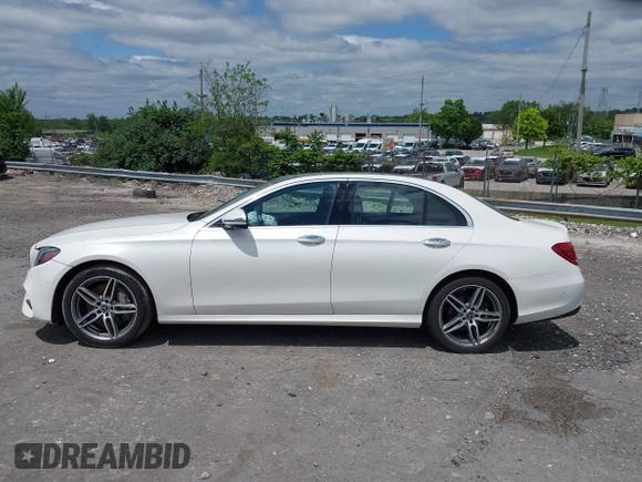 2019 Mercedes-Benz E 300 with VIN WDDZF4KB3KA525715, listed as a IAAI auction lot 42296724 with 62,730 mi miles and . Bid and sale history available at DreamBid. Image 14.