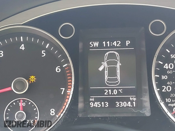 2016 Volkswagen CC Sport with VIN WVWBN7AN4GE512547, listed as a IAAI auction lot 40802001 with 94,513 mi miles. Bid and sale history available at carsss.com. Image 16.