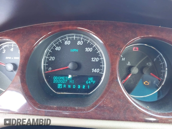 2008 Buick Lucerne CX with VIN 1G4HP57288U196143, listed as a IAAI auction lot 41976933 with 202,027 mi miles and . Bid and sale history available at DreamBid. Image 7.