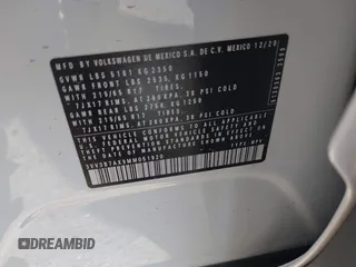 2021 Volkswagen Tiguan SE with VIN 3VV3B7AX9MM051920, listed as a IAAI auction lot 41826721 with 127,699 mi miles and . Bid and sale history available at DreamBid. Image 9.