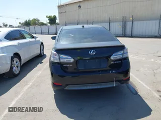 2010 Lexus HS 250h z VIN JTHBB1BA3A2009245, wystawiony jako IAAI lot #42429788 z przebiegiem 206 690 mil mil oraz . Historia ofert i sprzedaży dostępna na DreamBid. Obrazek 16.