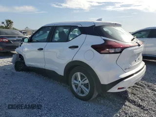 2023 Nissan Kicks S z VIN 3N1CP5BV0PL551396, wystawiony jako Copart lot #55051545 z przebiegiem 11 677 mil mil oraz Nie do naprawy • Non repairable. Historia ofert i sprzedaży dostępna na DreamBid. Obrazek 2.