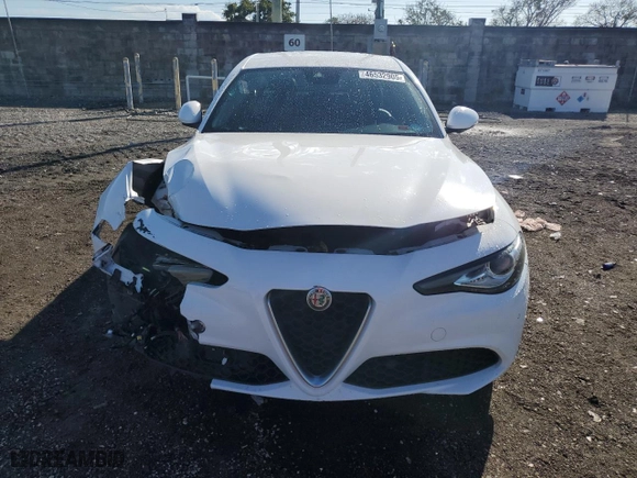 2017 Alfa Romeo Giulia with VIN ZARFAEDN6H7536938, listed as a Copart auction lot 46532905 with 57,614 mi miles and Salvage Title. Bid and sale history available at carsss.com. Image 5.