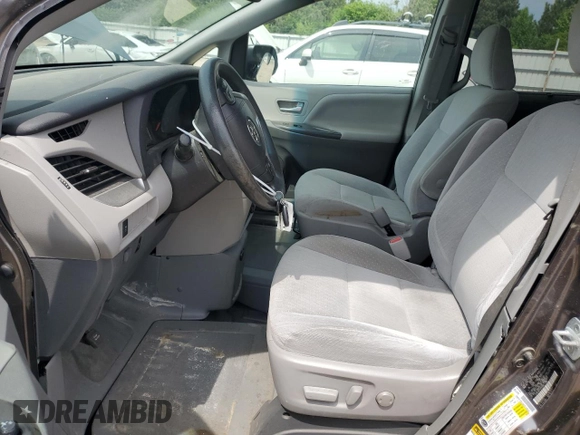 2016 Toyota Sienna LE AAS с VIN 5TDKK3DC7GS763990, выставлен на аукционе Copart как лот 57080655 с пробегом 74 036 миль миль и Списание • Salvage title. История ставок и продаж доступна на DreamBid. Изображение 7.