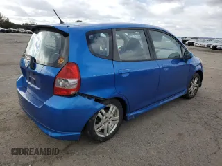 2007 Honda Fit Sport with VIN JHMGD38607S001532, listed as a Copart auction lot 45642795 with 113,651 mi miles and Salvage Title. Bid and sale history available at carsss.com. Image 3.