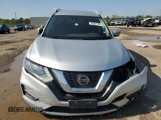 2019 Nissan Rogue SV with VIN 5N1AT2MTXKC827495, listed as a Copart auction lot 50581435 with 103,692 mi miles and Salvage Title. Bid and sale history available at carsss.com. Image 5.