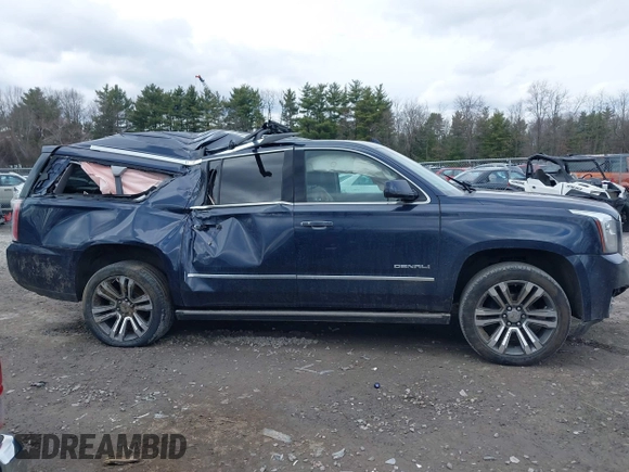 2020 GMC Yukon XL Denali with VIN 1GKS2HKJ3LR177072, listed as a IAAI auction lot 41879461 with 102,971 mi miles. Bid and sale history available at carsss.com. Image 12.