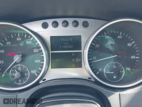 2006 Mercedes-Benz M 350 z VIN 4JGBB86E76A080125, wystawiony jako IAAI lot #42485293 z przebiegiem 118 640 mil mil oraz . Historia ofert i sprzedaży dostępna na DreamBid. Obrazek 7.